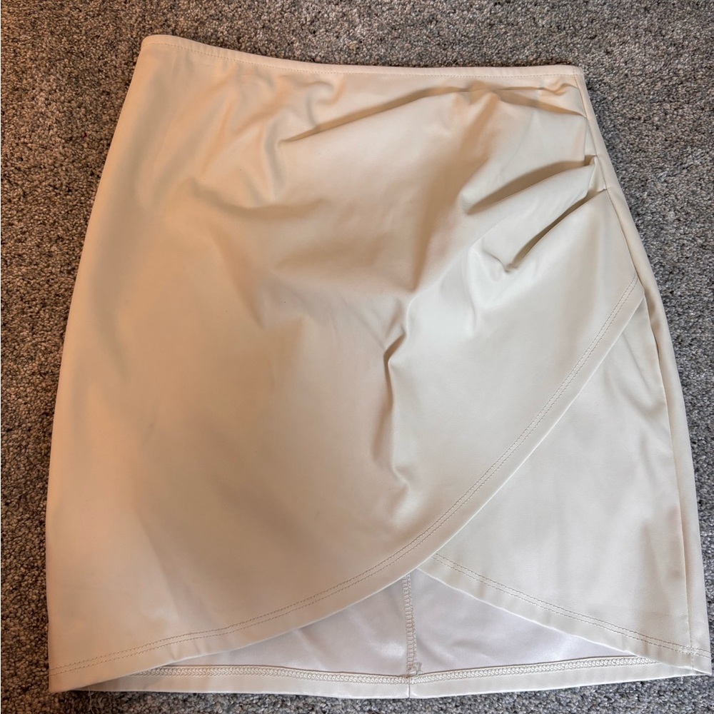 Windsor Cream Mini Skirt